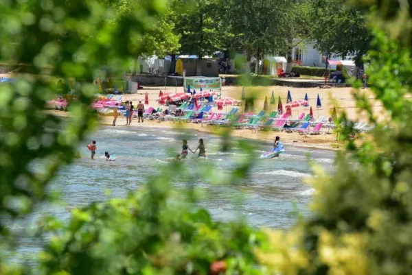 Beaches Near Us